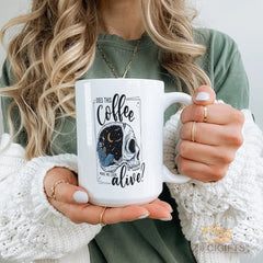 Unique Skull - Design Coffee Mug: "Does This Coffee Make Me Look Alive?" - Ideal Gift for Coffee Lovers and Goth Enthusiasts, High - Quality Ceramic Mug for Daily Use